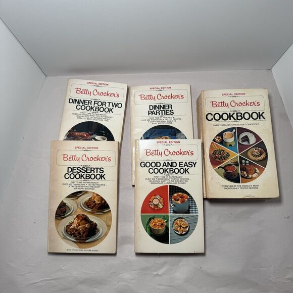 Vintage Betty Crocker 5 Cook Book Set Special Edition Recipes 1970s - Picture 3 of 9